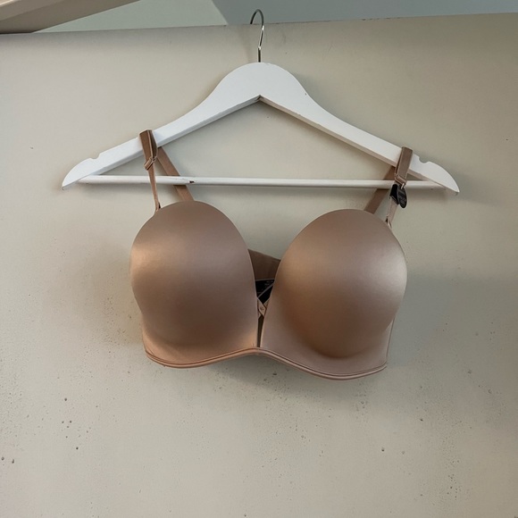 Victoria’s Secret Bombshell Add 2 Cups Push Up Bra NWT - Picture 3 of 8